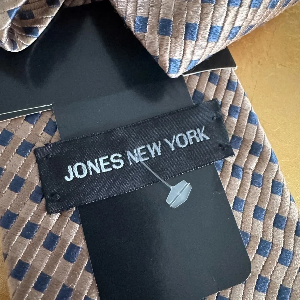 NWT Jones New York 100% Silk Tie Classic Elegant Gold Blue